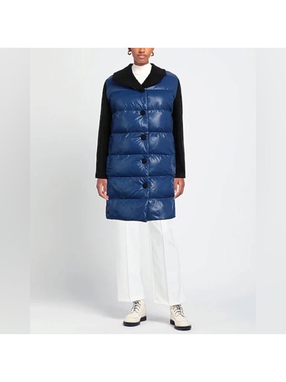 Love Moschino NWT Blue Puffer Coat with Black Sleeves Black Buttons